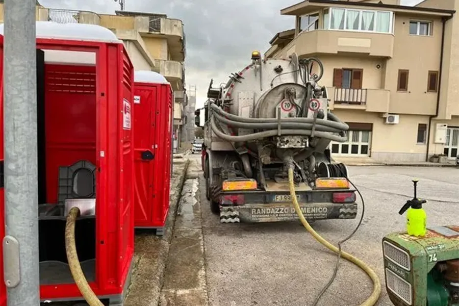 centrospurghi-giancontieri-noleggio-bagni-chimici-gallery-1